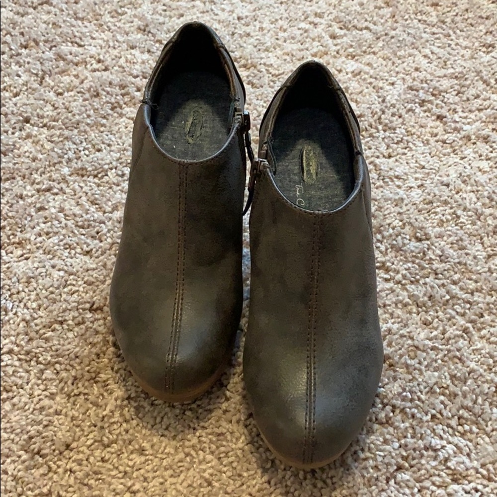 Dr. Scholl’s Wedge Booties